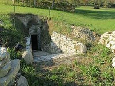 Passeggiata archeologica nei boschi di Briaglia. 20.11.2022