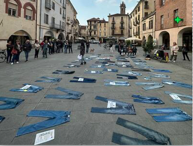 Denim Day contro la violenza di genere